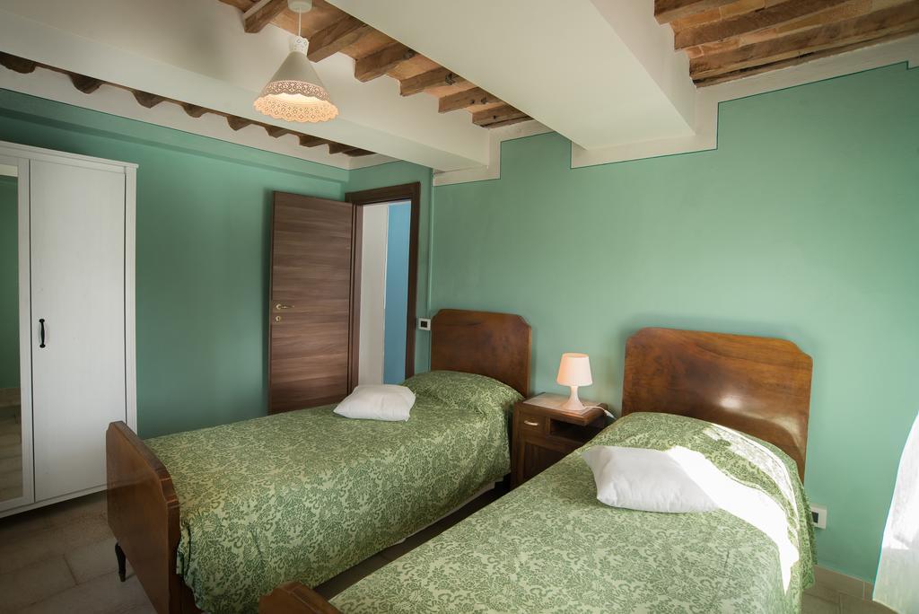 Agriturismo Il Frutteto Ghivizzano Exteriör bild