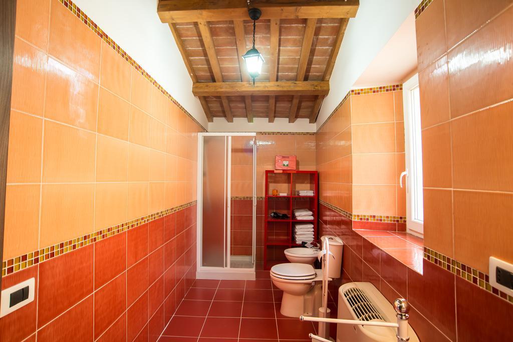Agriturismo Il Frutteto Ghivizzano Exteriör bild