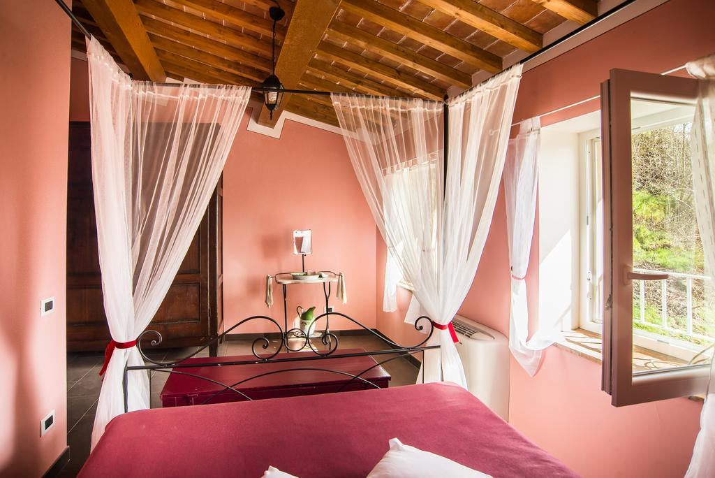 Agriturismo Il Frutteto Ghivizzano Exteriör bild
