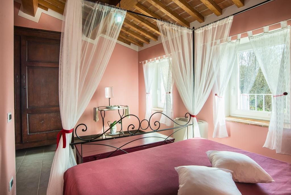 Agriturismo Il Frutteto Ghivizzano Rum bild
