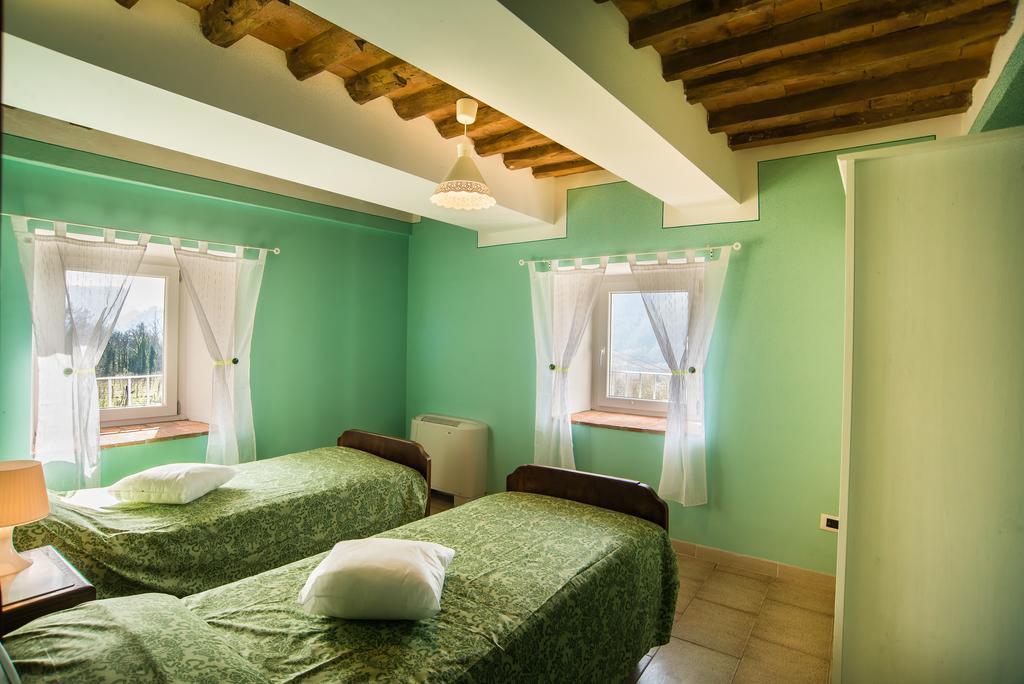 Agriturismo Il Frutteto Ghivizzano Rum bild